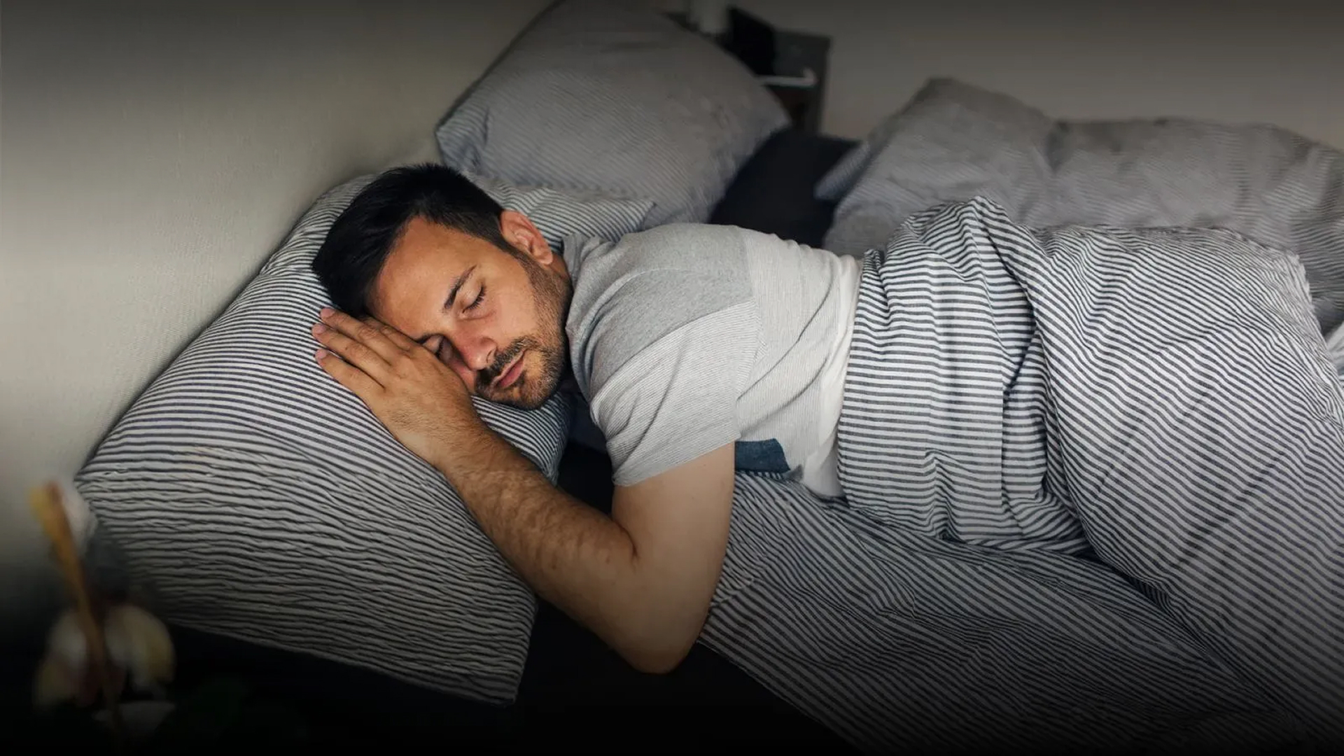 Excessive sleepiness why do I feel sleepy all the time